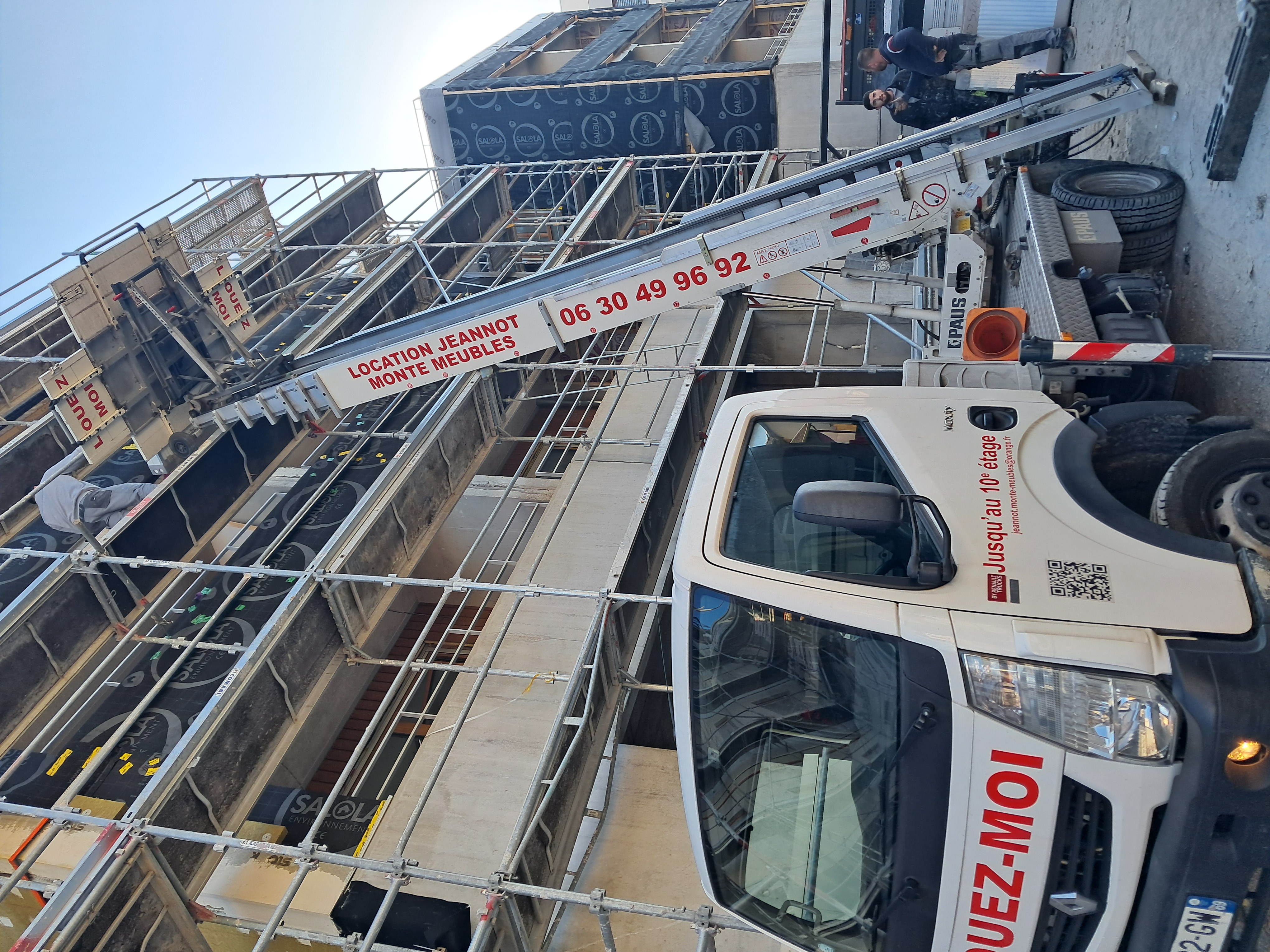 Monte-charge chantier Lyon professionnel bâtiment